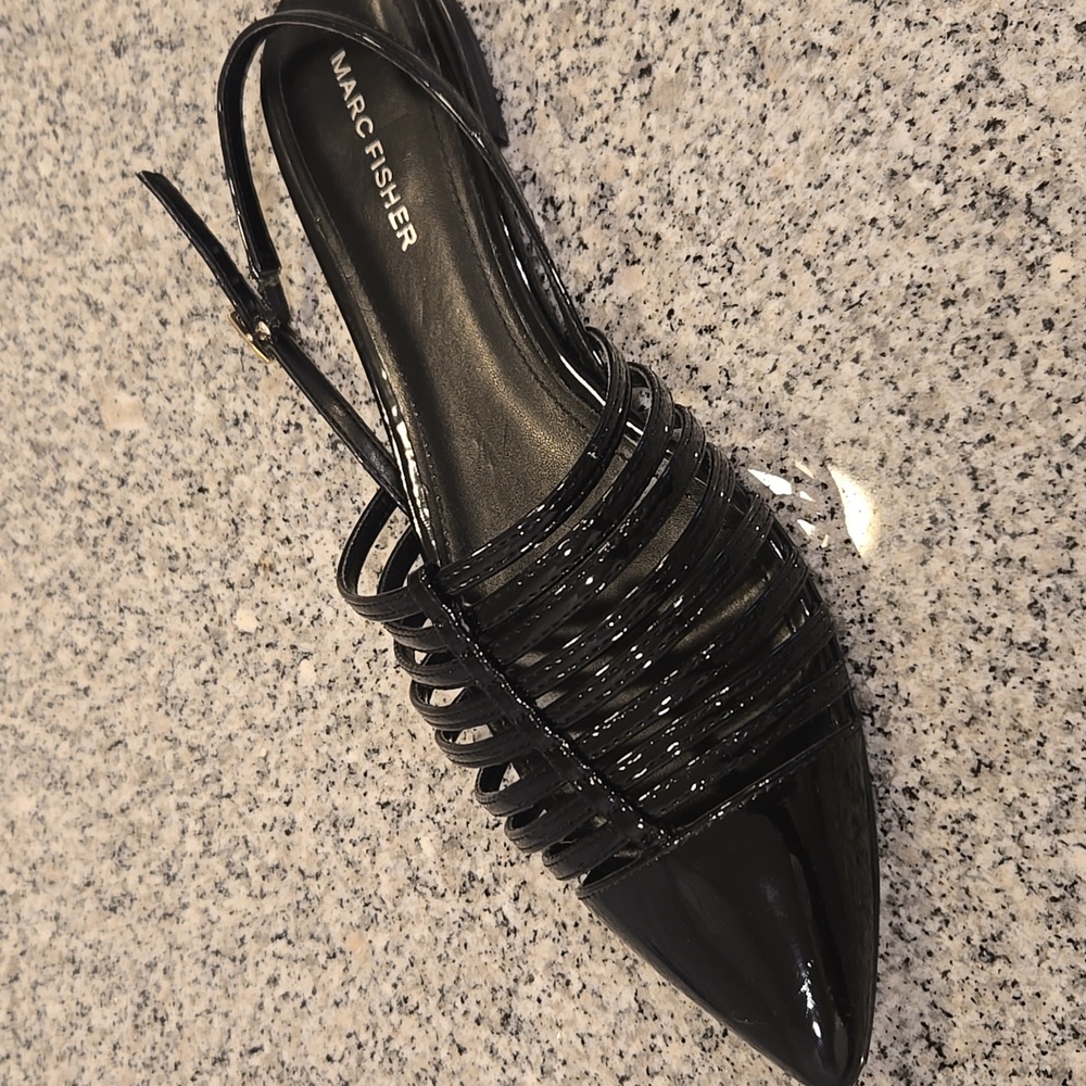 Marc Fisher Women's Black Pointed Toe Sandals Size 8.5 M - Picture 2 of 12